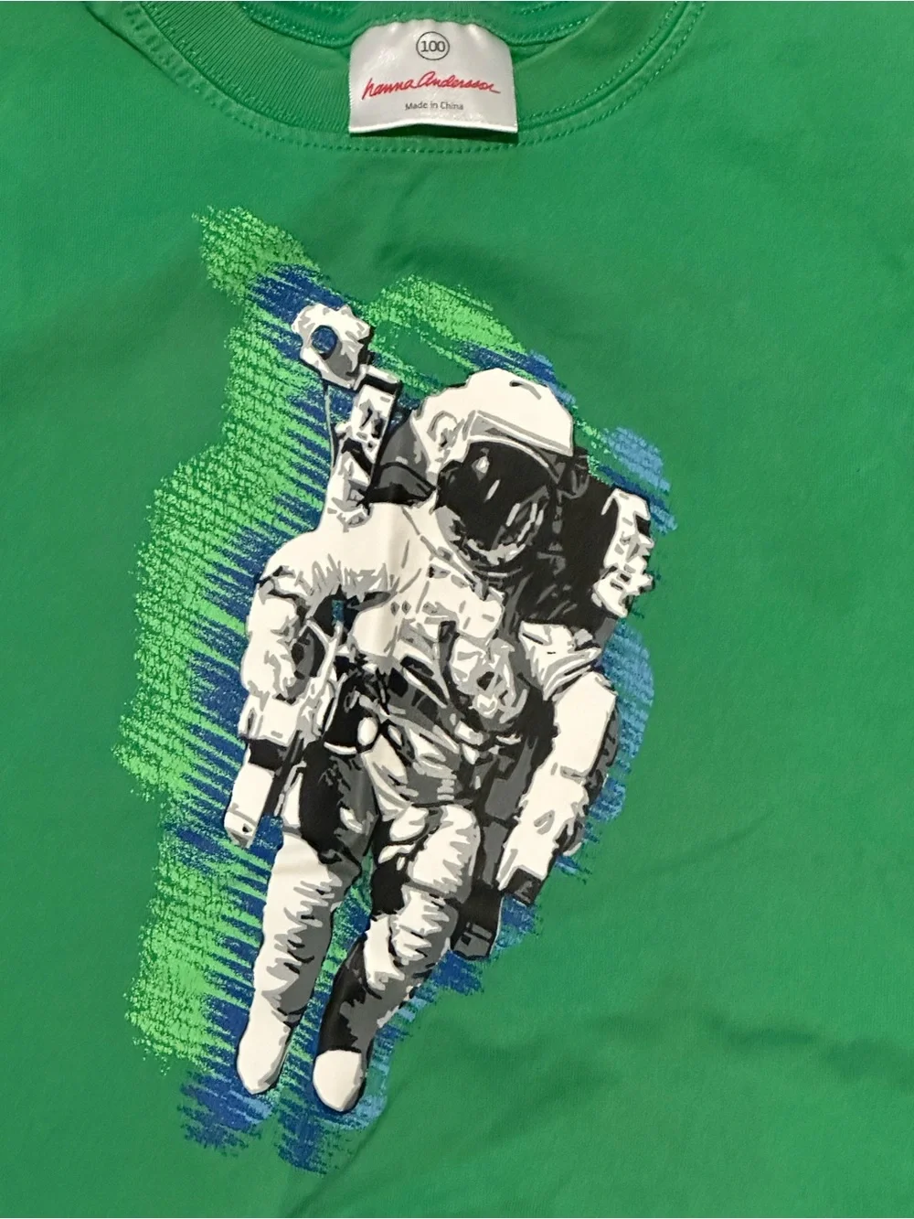 Hanna Andersson Green Tee with Astronaut Graphic Size 110 or 5T
